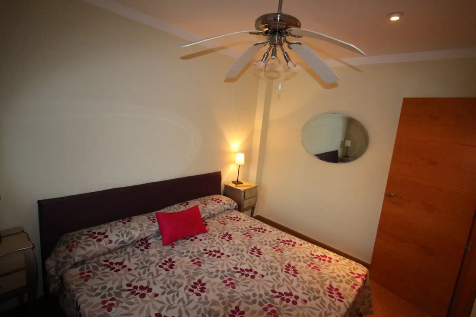 Habitación de Casa o chalet en venta en Torremayor con Parquet, Terraza y Trastero