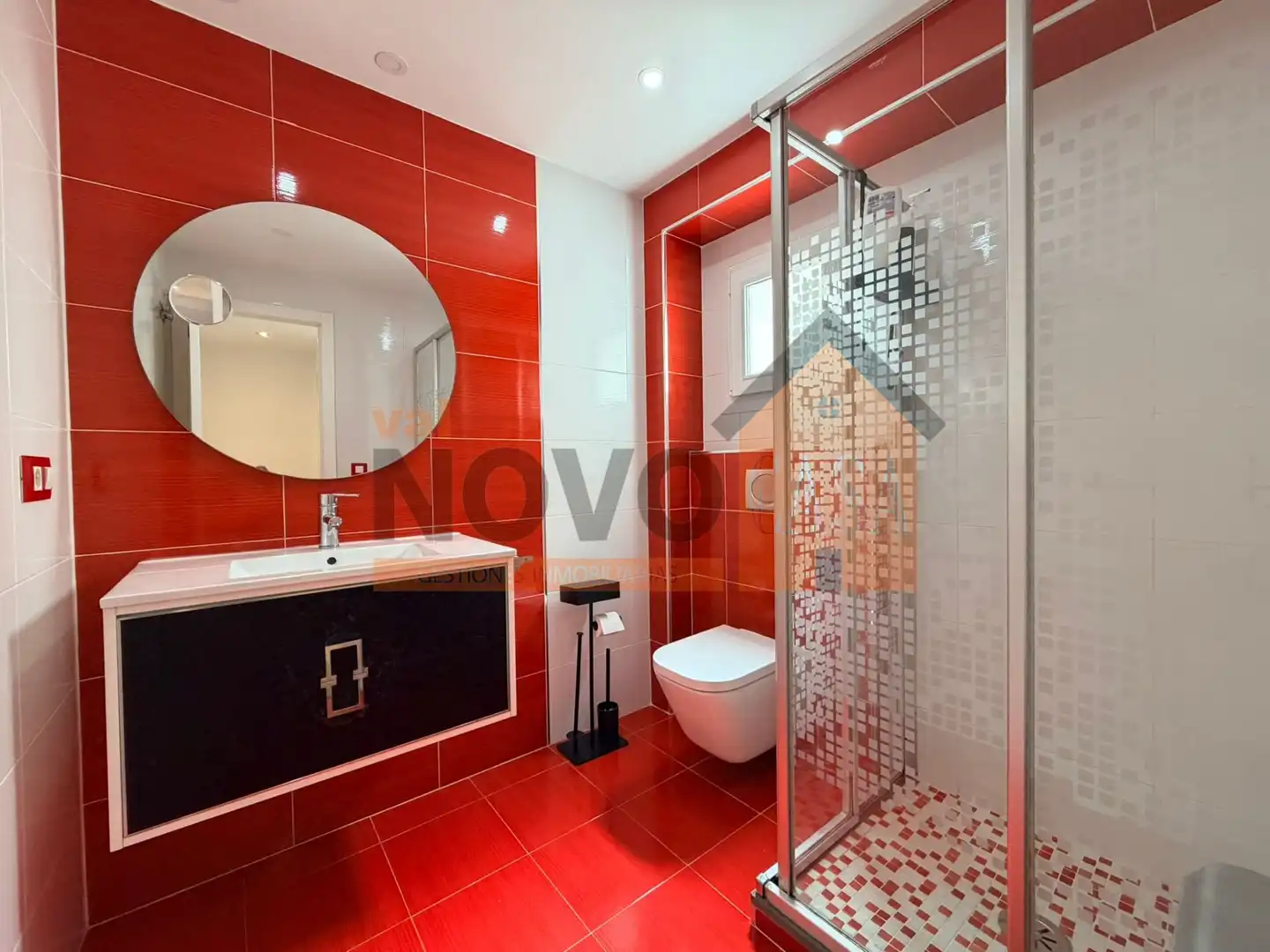 Bathroom of Flat for sale in Silla  with Air Conditioner