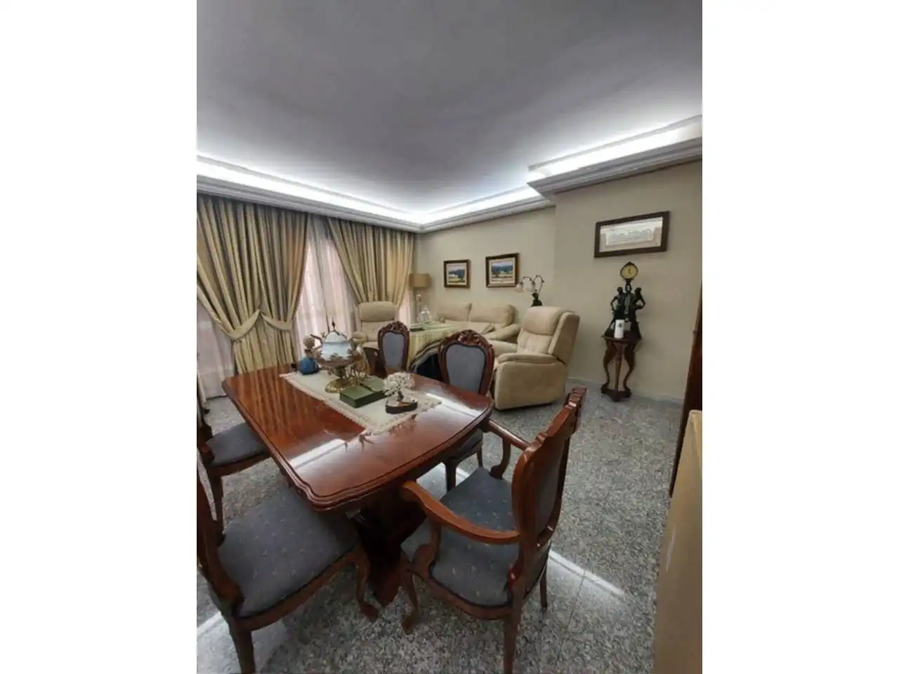 Casa con terrazza in vendita a Centro