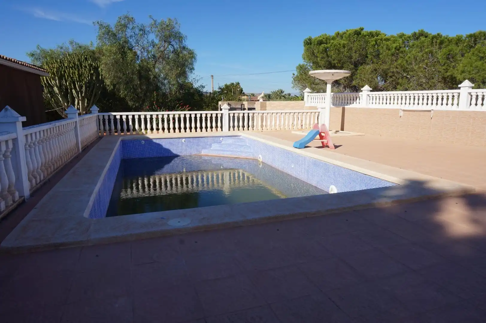 Piscina de Casa o xalet en venda en Elche / Elx amb Jardí privat, Terrassa i Traster