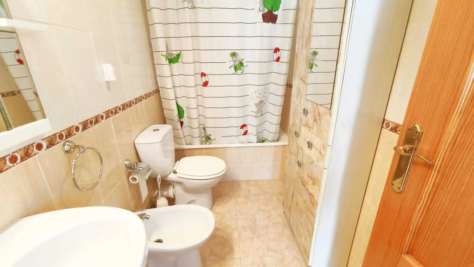 Bathroom of Detached homes for sale in Cullera  with Air Conditioner, Terrace and Swimming Pool