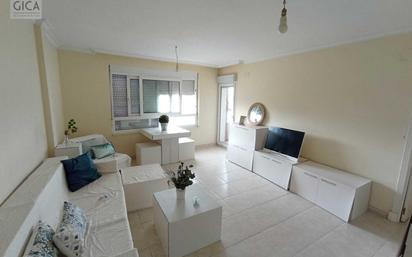 Living room of Flat for sale in Algeciras  with Terrace and Balcony