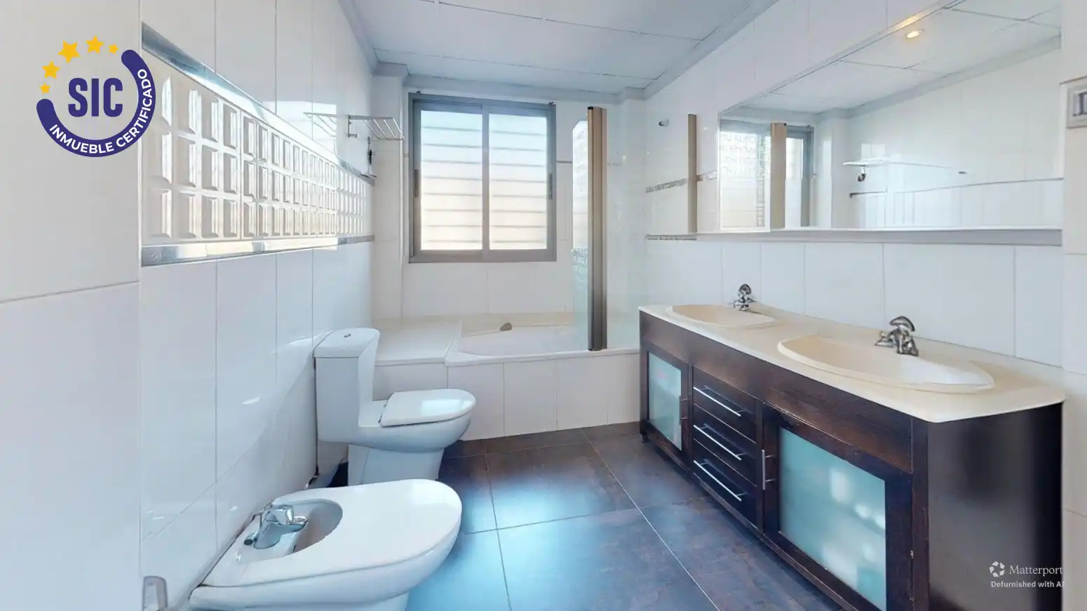 Baño de Casa o chalet en venta en Sagunto / Sagunt con Aire acondicionado, Calefacción y Jardín privado