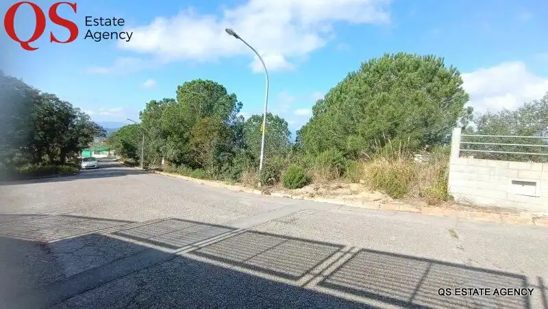 Terreno residencial en venta en Aiguaviva Parc, imagen 2