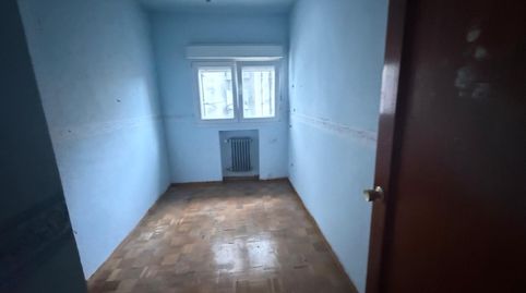 Foto 5 de Piso en venta en C/ Alférez Aguelles, La Felguera, Langreo