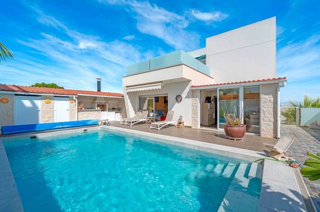 Casa-chalet en Venta en Benijófar