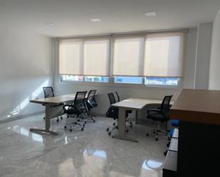 Office to rent in Mairena del Aljarafe  with Air Conditioner