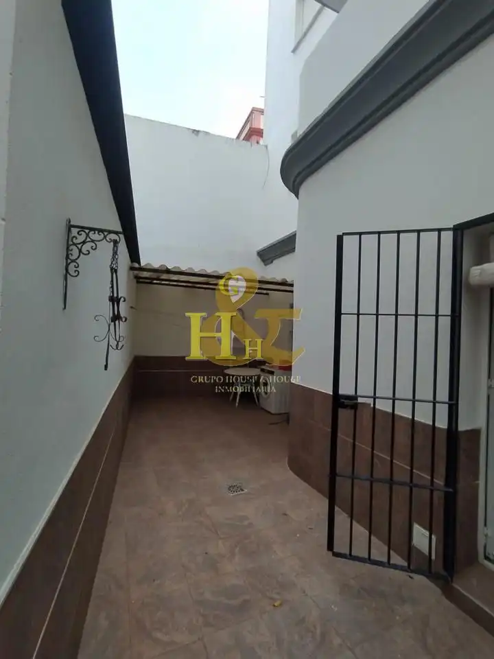 Planta baixa en venda a V Centenario - Piletas - Capuchinos