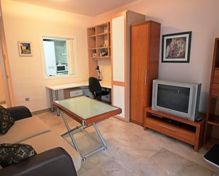 Living room of Flat for sale in  Sevilla Capital  with Air Conditioner