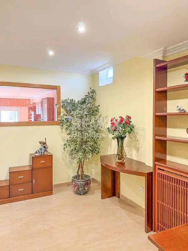 Piso en venta en Vilagarcía de Arousa con Calefacción, Parquet y Terraza