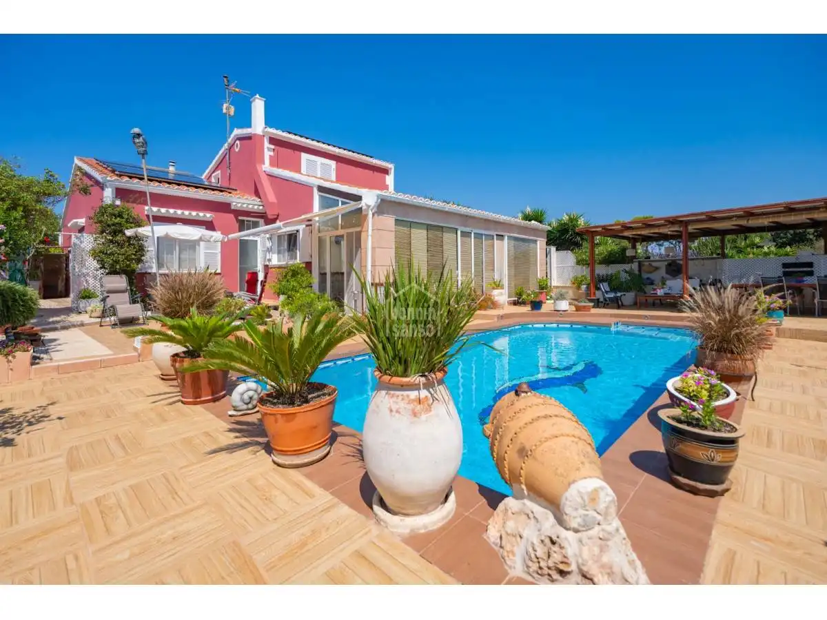 Vista exterior de Casa o chalet en venta en Sant Lluís con Calefacción, Terraza y Piscina