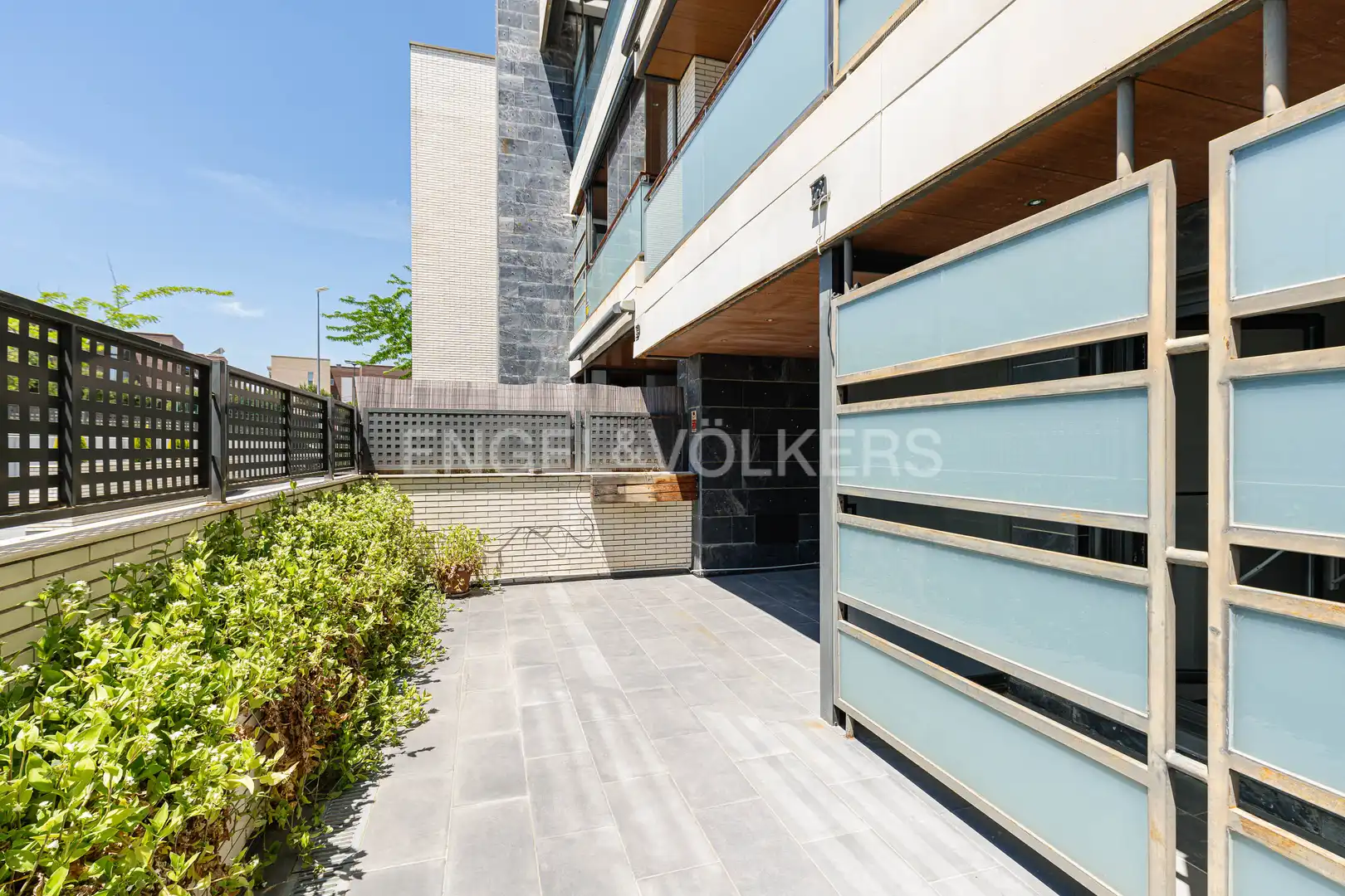 Terrassa de Pis de lloguer en Las Rozas de Madrid amb Aire condicionat, Calefacció i Jardí privat
