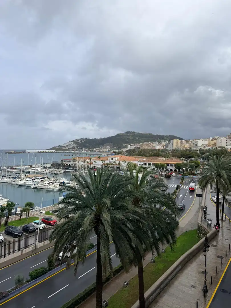 Vista exterior de Pis en venda en Ceuta amb Aire condicionat, Moblat i Forn