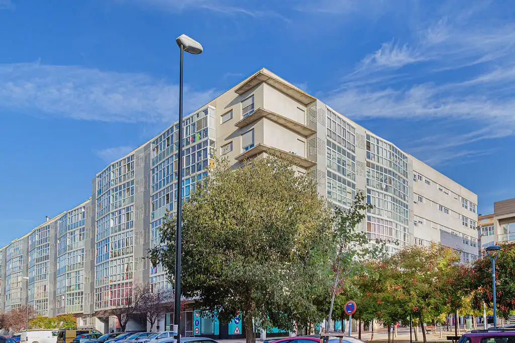 Vista exterior de Garatge en venda en Zaragoza