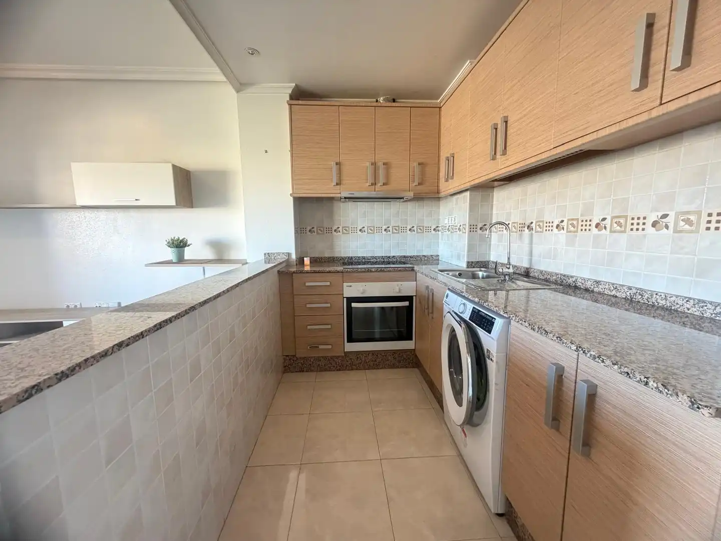 Wohnung zur Miete in Calle Blasco Ibáñez, 19, Dolores