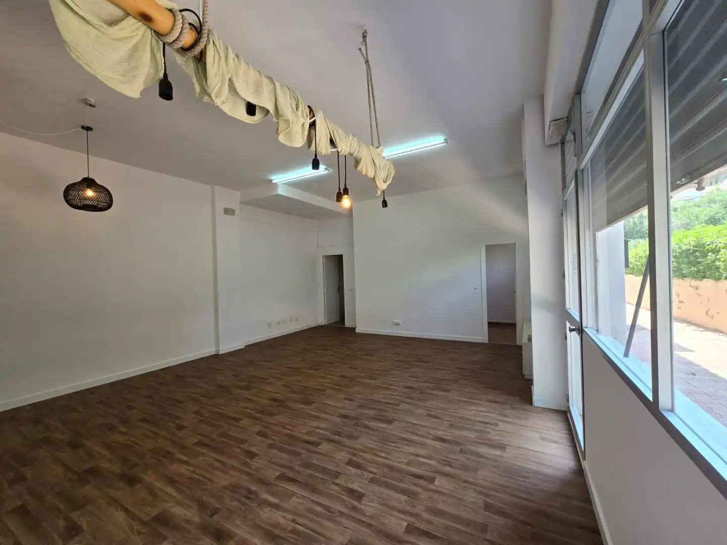Local comercial en alquiler en Carrer de La Savina 5, imagen 9