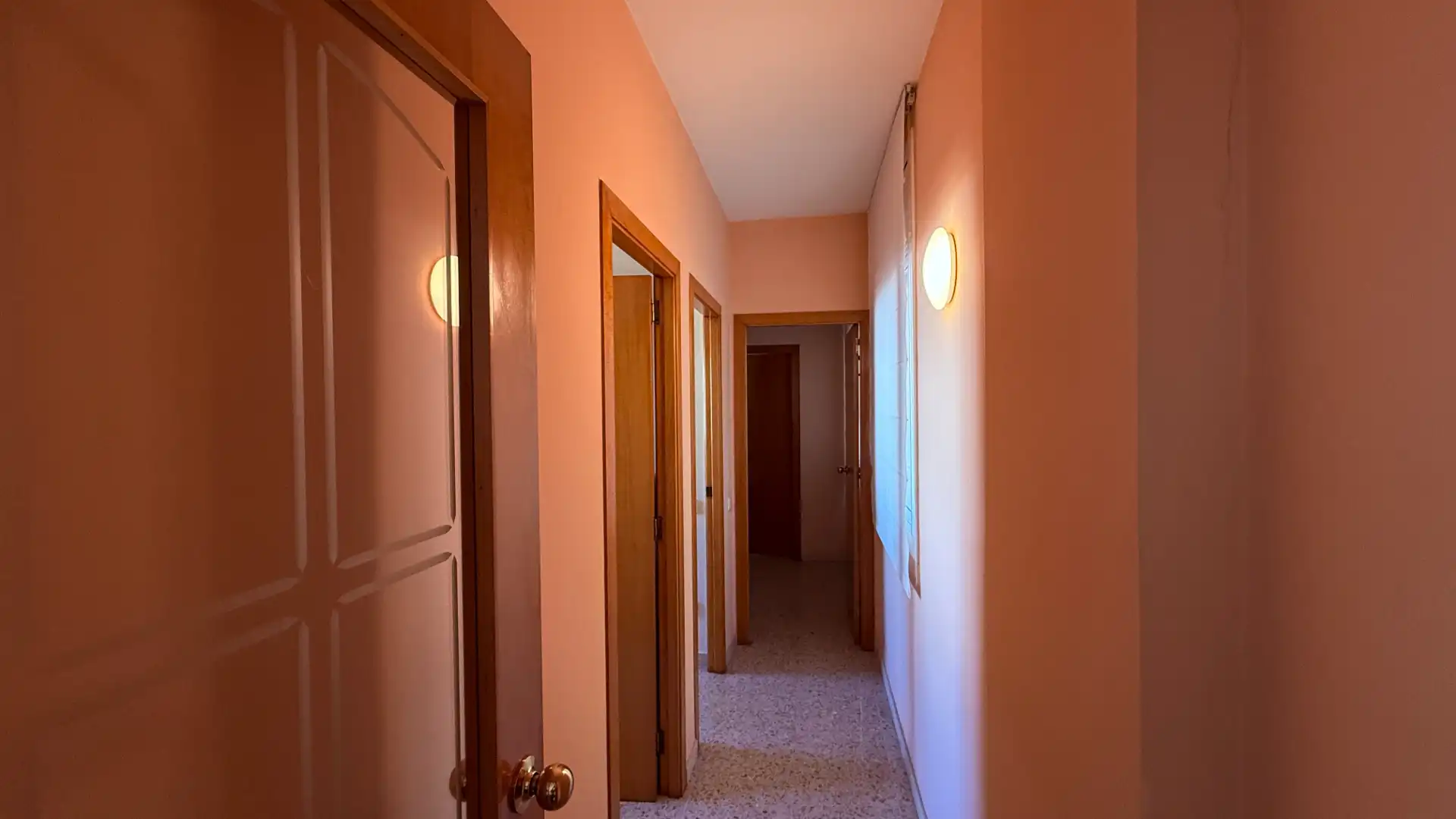 Wohnung zum Verkauf in Cornellà de Llobregat mit Klimaanlage, Heizung und Möbliert