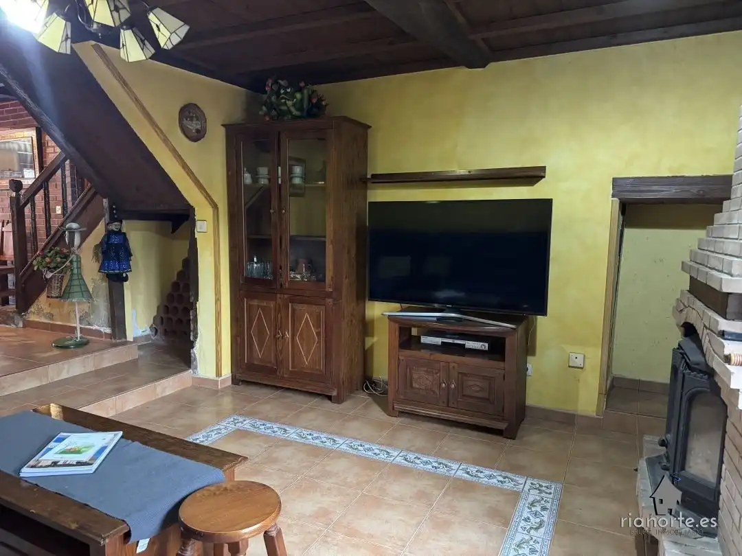 Living room of Houses for sale in Peñamellera Alta  with Heating
