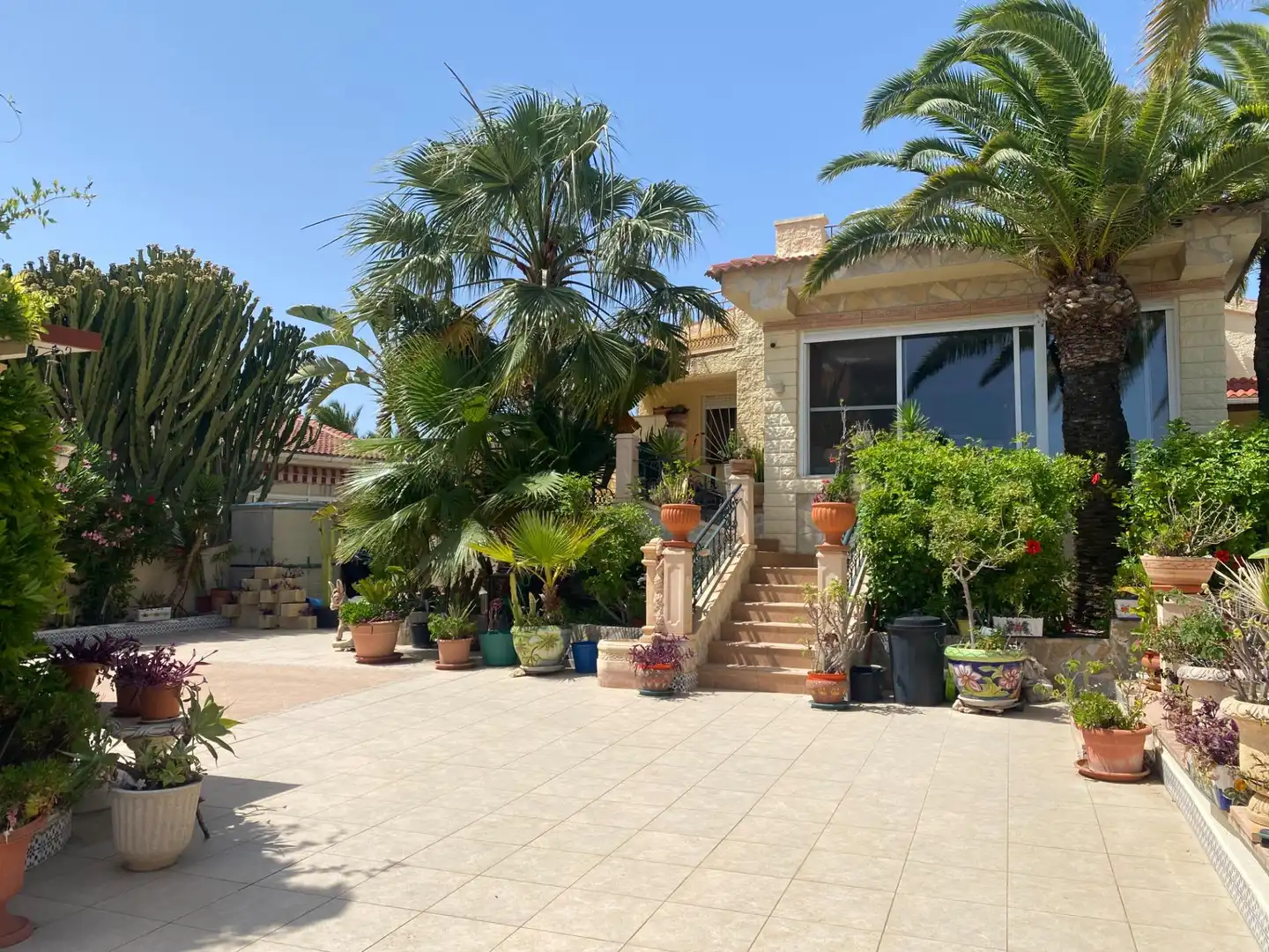 Vista exterior de Casa o xalet en venda en Rojales amb Aire condicionat, Calefacció i Jardí privat