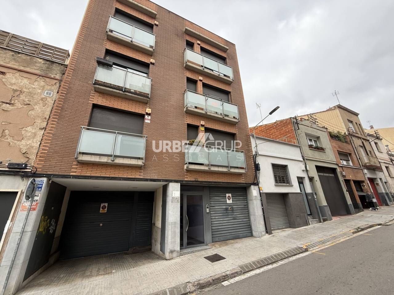 Exterior view of Flat for sale in Terrassa  with Heating, Parquet flooring and Terrace