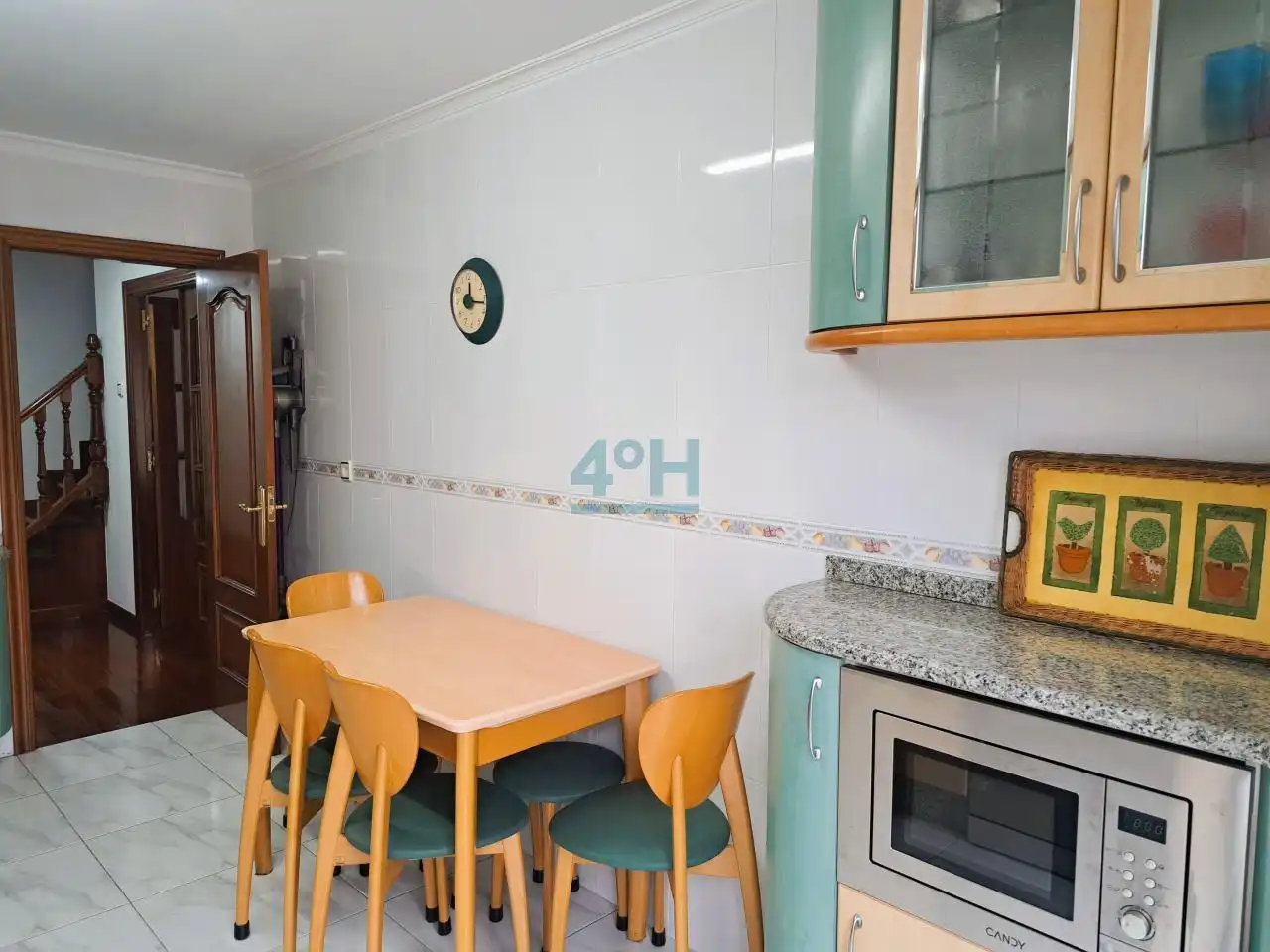 Kitchen of Duplexes for sale in Ourense Capital   with Heating, Parquet flooring and Balcony