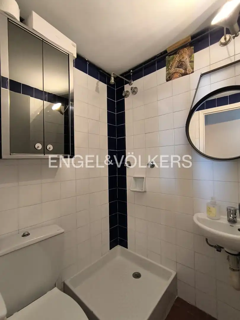Badezimmer von Einfamilien-Reihenhaus zur Miete in Barcelona mit Heizung, Terrasse und Schwimmbad
