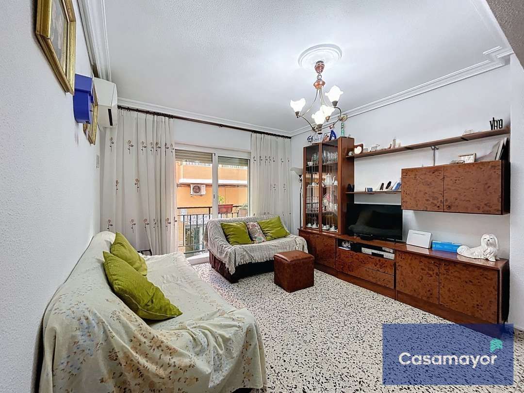 Flat for sale in Calle de Donoso Cortés, 24, Carolinas Bajas