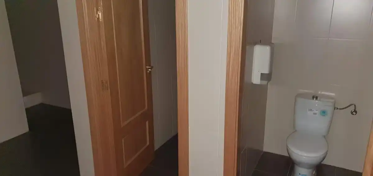Bany de Nau industrial en venda en Torrelaguna