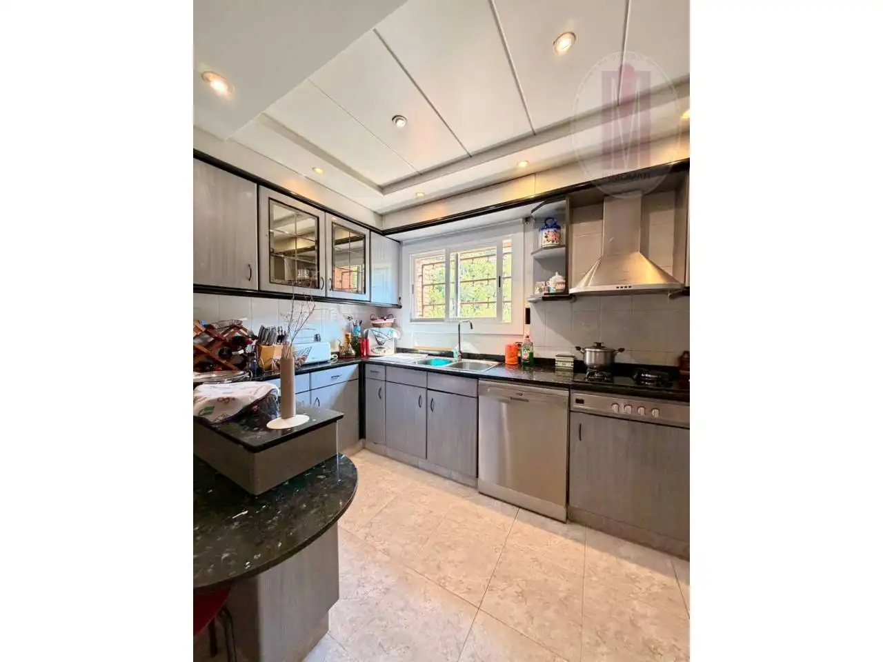 Cocina de Casa adosada en venta en Sitges con Aire acondicionado, Calefacción y Jardín privado
