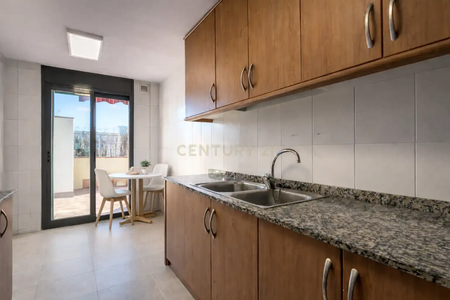 Kitchen of Flat for sale in Sant Celoni  with Air Conditioner and Storage room