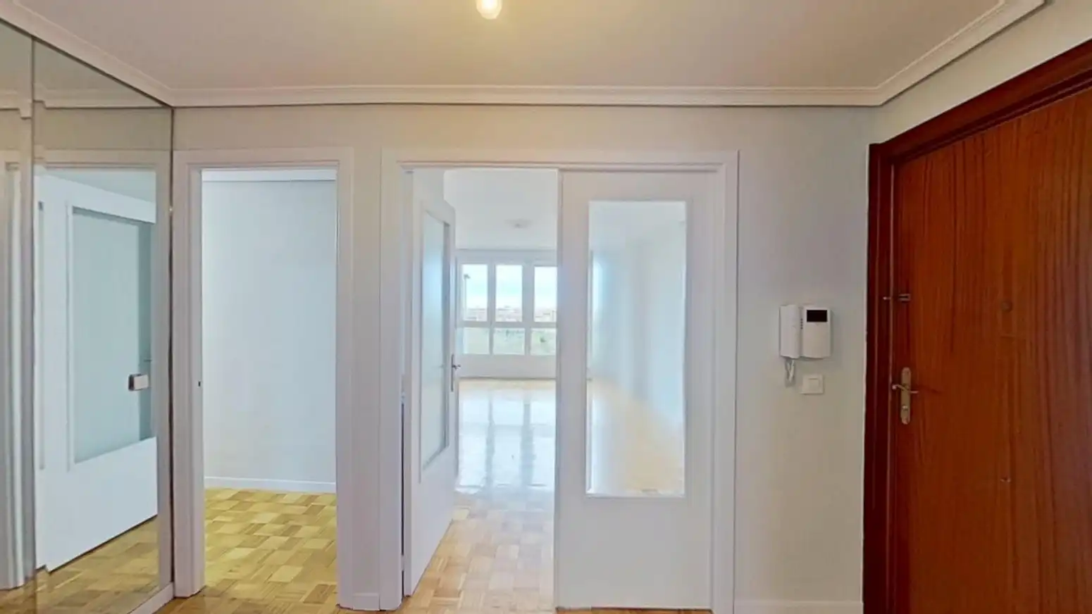 Piso en venta en Santander con Calefacción, Jardín privado y Trastero