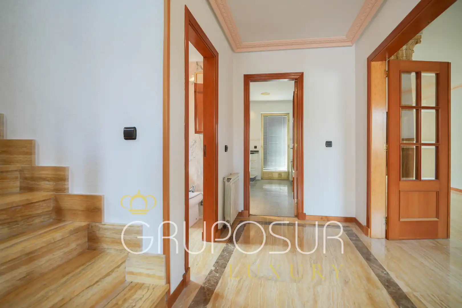 Casa adosada en venda en Laguna de Duero amb Calefacció, Jardí privat i Parquet