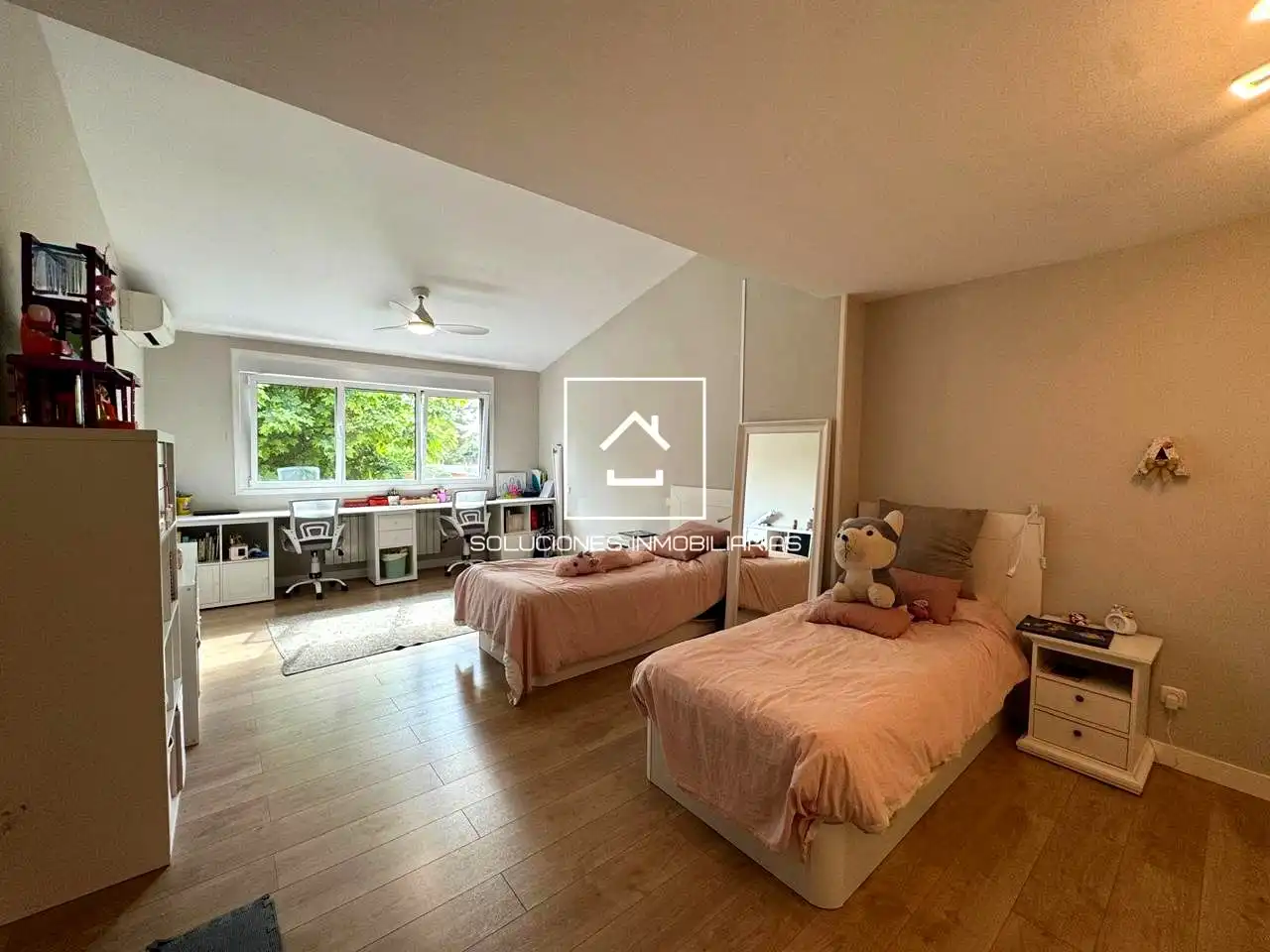 Habitación de Casa o chalet en venta en Rivas-Vaciamadrid con Aire acondicionado, Jardín privado y Terraza