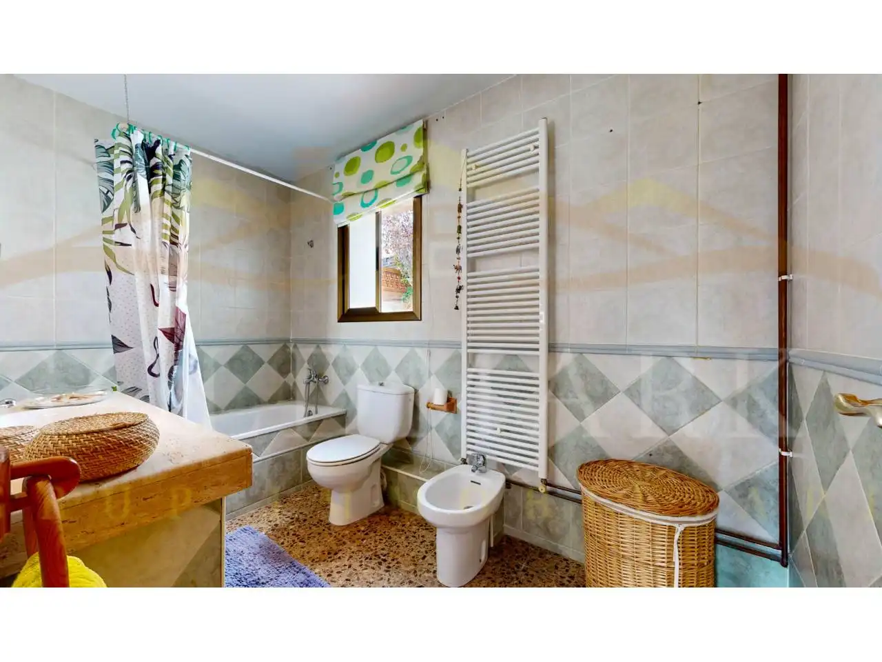 Baño de Casa o chalet en venta en Corbera de Llobregat con Aire acondicionado, Calefacción y Jardín privado