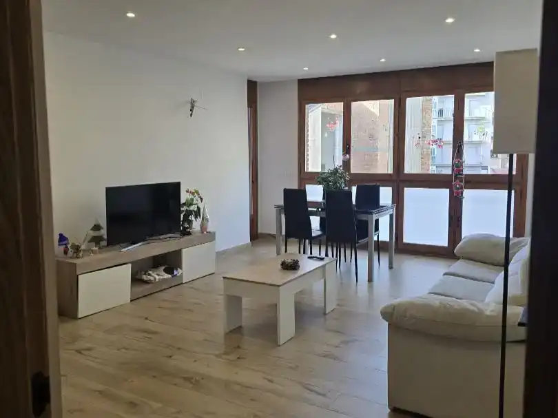 Sala d'estar de Pis en venda en Tremp amb Balcó