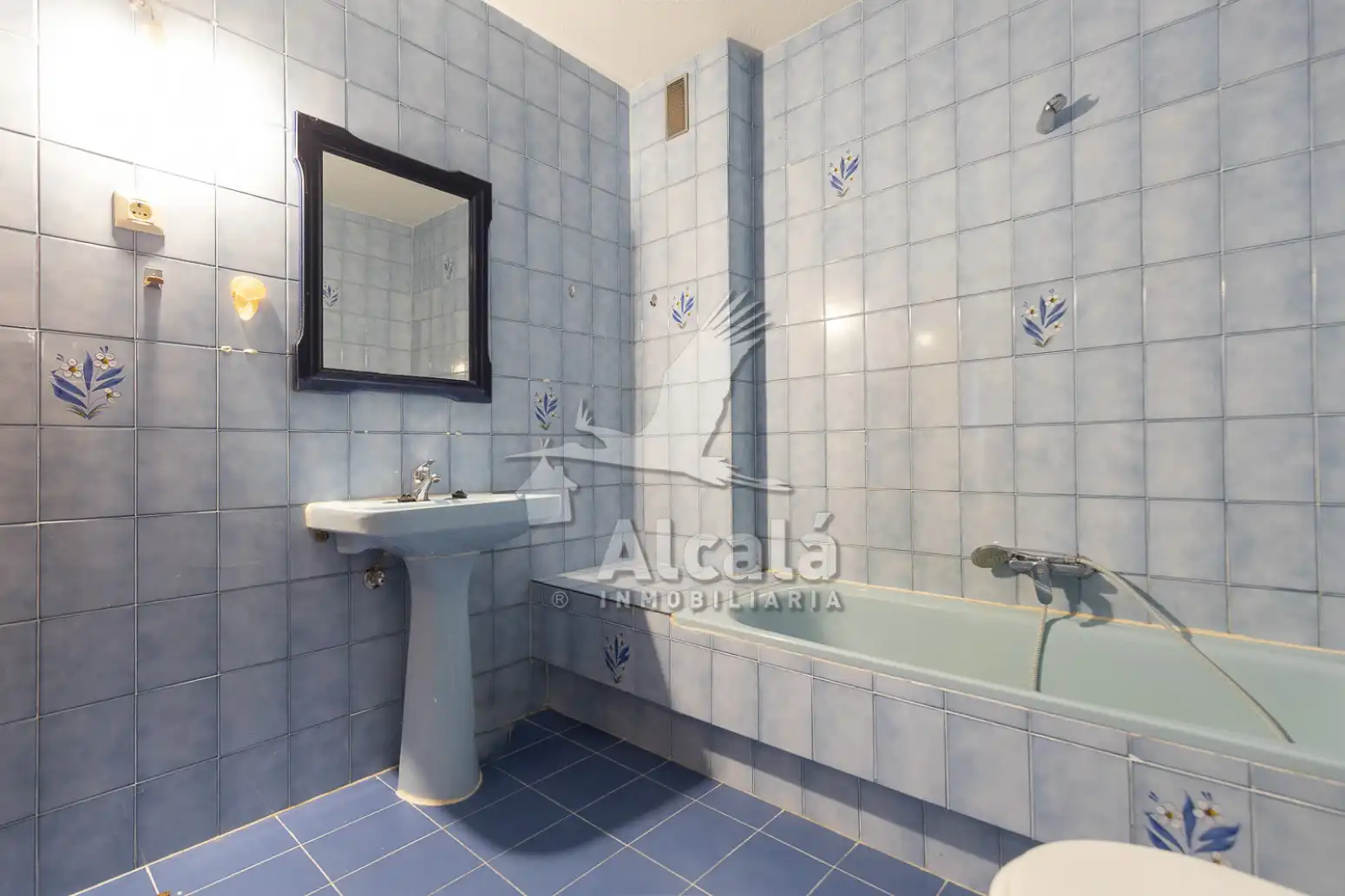 Baño de Piso en venta en Alcalá de Henares con Calefacción, Parquet y Terraza