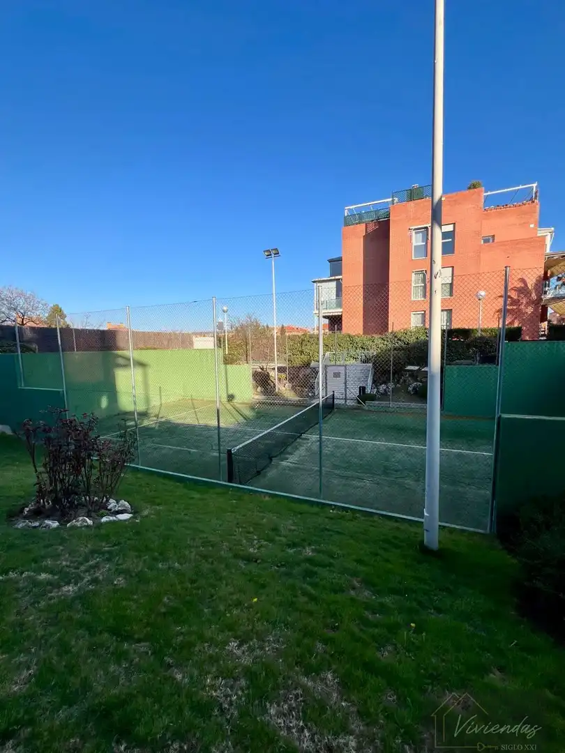 Parking of Flat for sale in Boadilla del Monte  with Air Conditioner, Heating and Parquet flooring