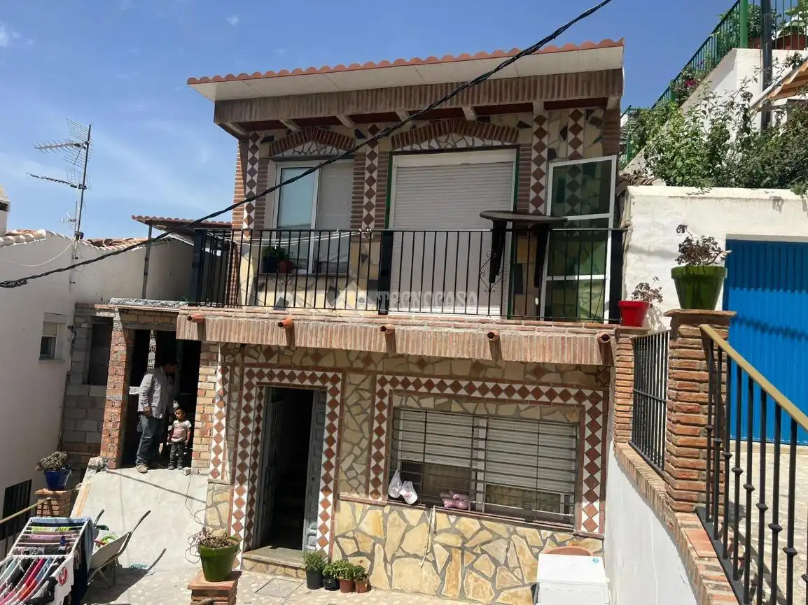 Vista exterior de Casa adosada en venta en Sayalonga