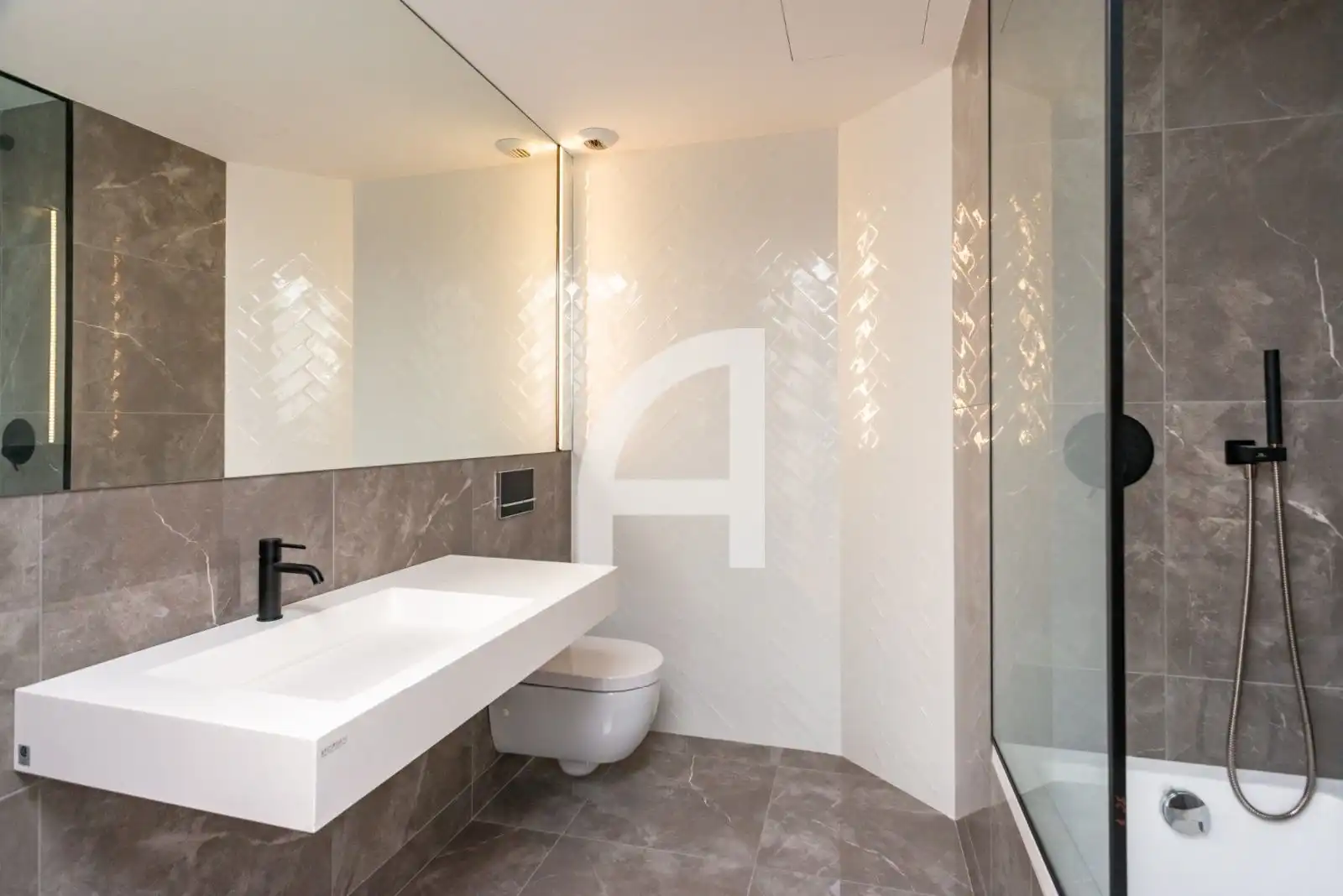 Piso de alquiler en Joan Maragall, Eixample Nord