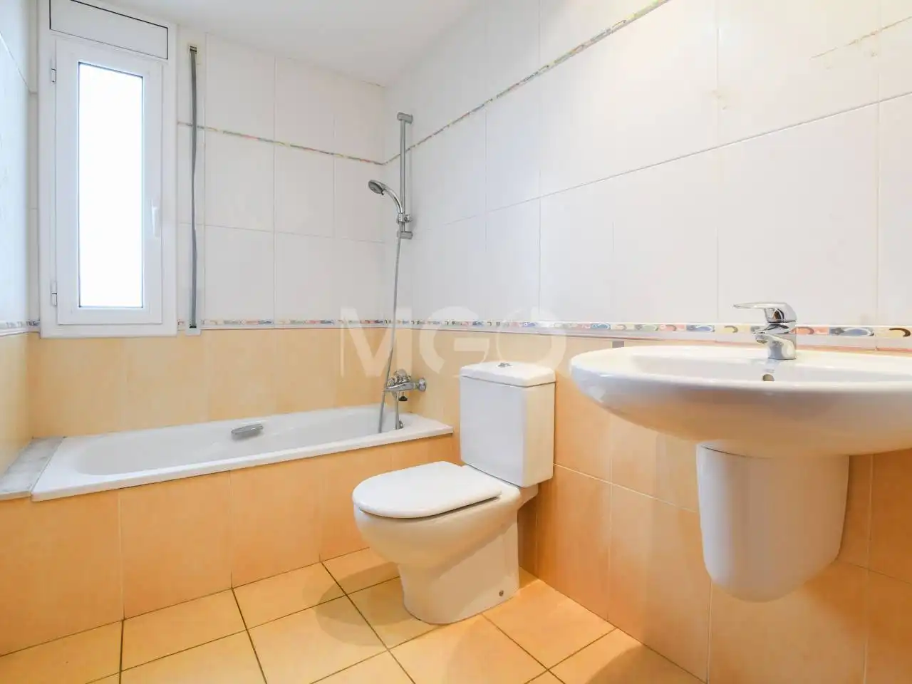 Bathroom of Duplexes for sale in Vic  with Heating, Terrace and Storage room