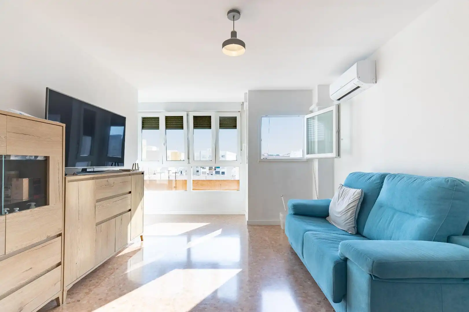 Sala d'estar de Apartament en venda en Valencia amb Aire condicionat i Calefacció