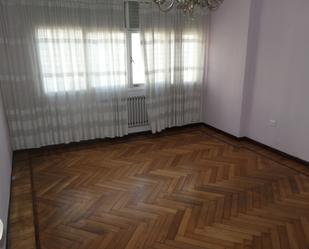 Bedroom of Flat for sale in Lugo Capital  with Heating, Storage room and Balcony