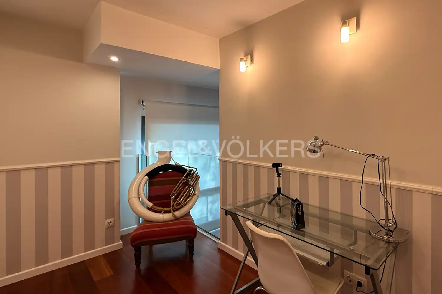 Balcony of Flat for rent in Paterna  with Air Conditioner, Heating and Parquet flooring