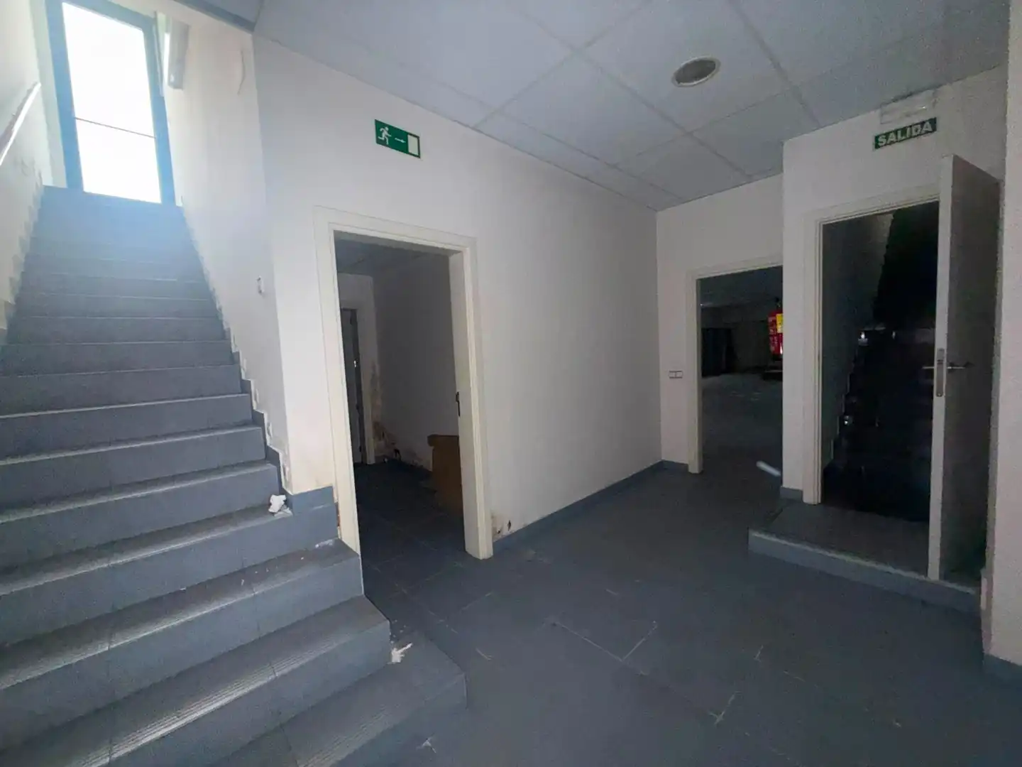 Business premises for sale in Calle Socuéllamos, imagen 12