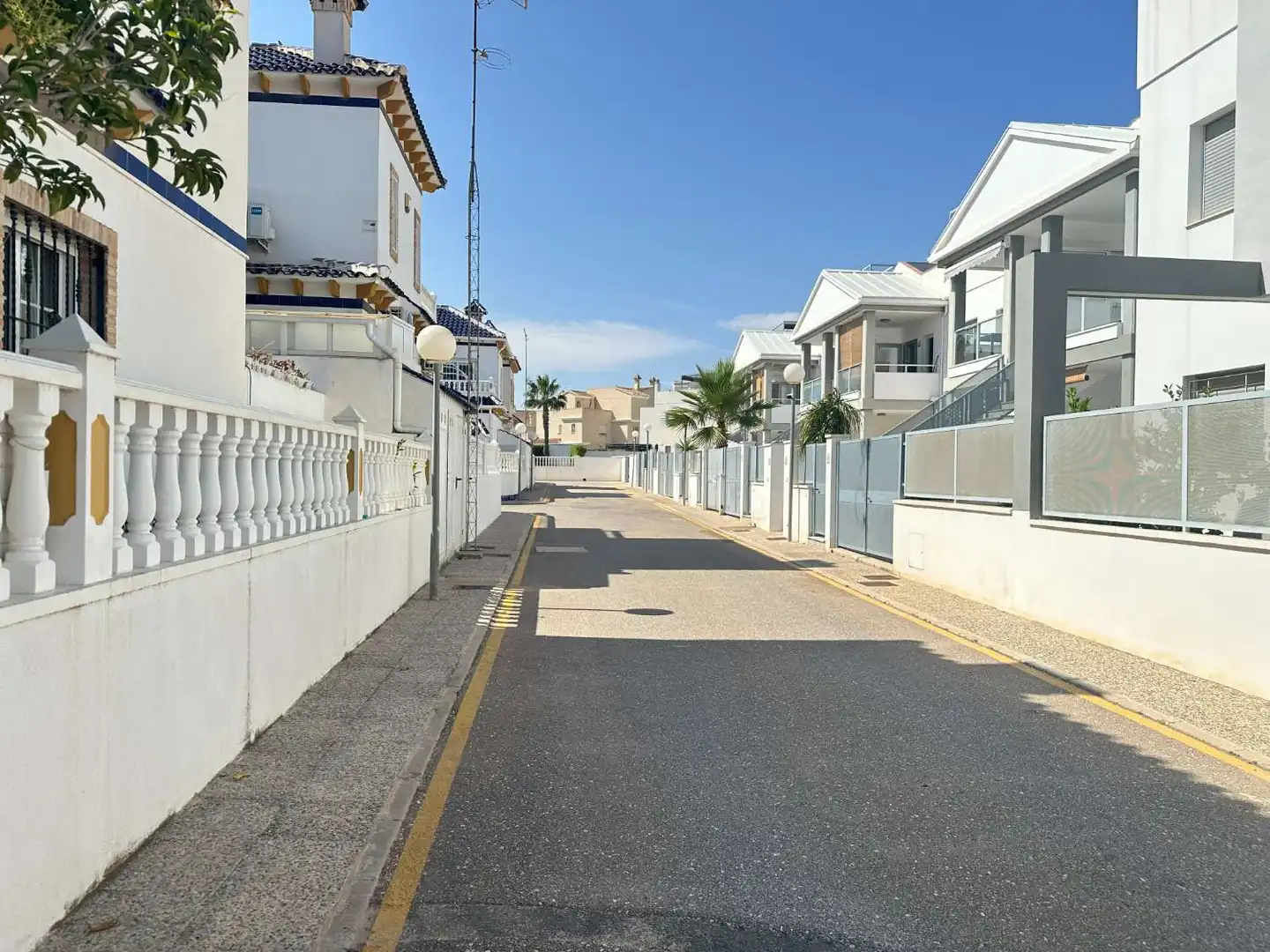 Vista exterior de Dúplex en venda en Orihuela amb Aire condicionat, Calefacció i Terrassa