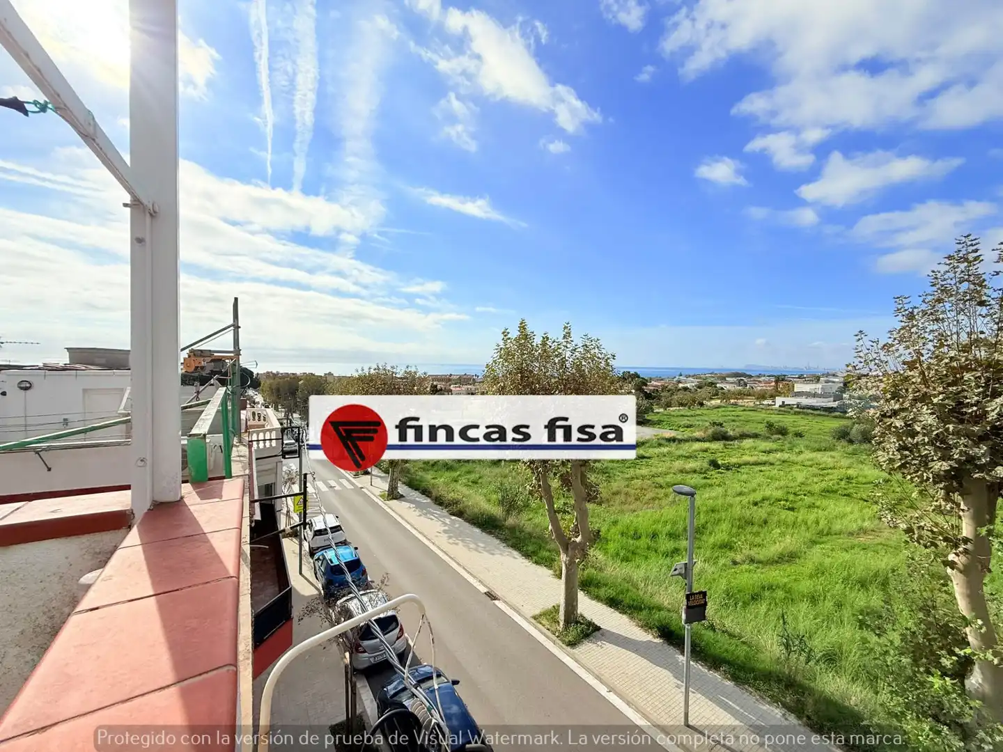 Vista exterior de Casa adosada en venda en Premià de Mar amb Aire condicionat, Calefacció i Jardí privat