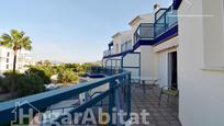 Vista exterior de Àtic en venda en Oliva amb Aire condicionat, Terrassa i Balcó