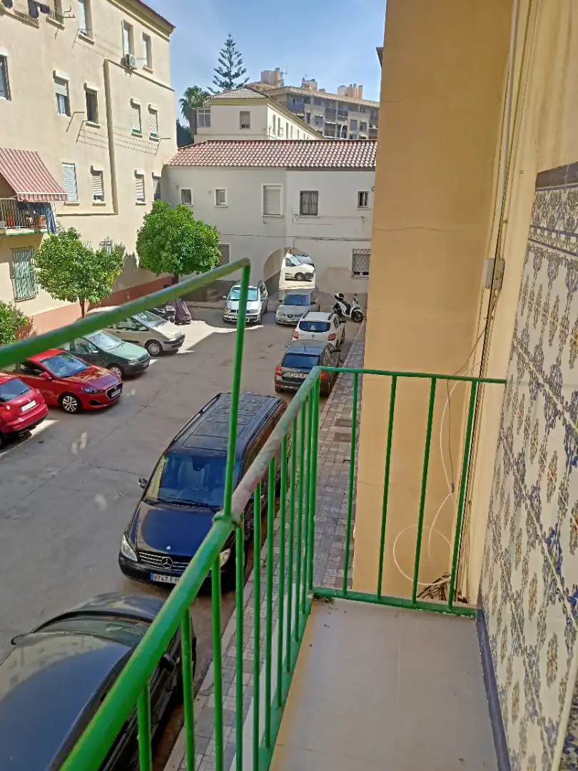 Parking de Estudio de alquiler en Málaga con Amueblado