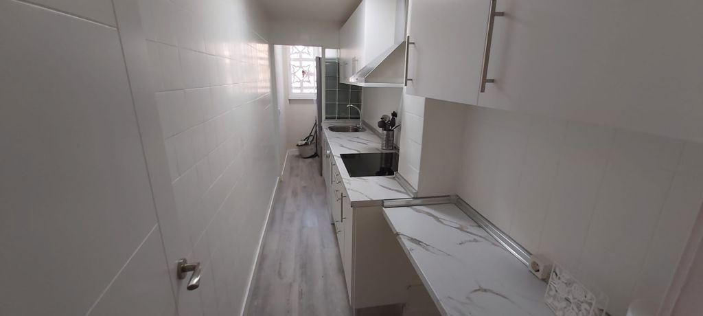 Cuina de Pis de lloguer en Jerez de la Frontera amb Aire condicionat, Calefacció i Parquet