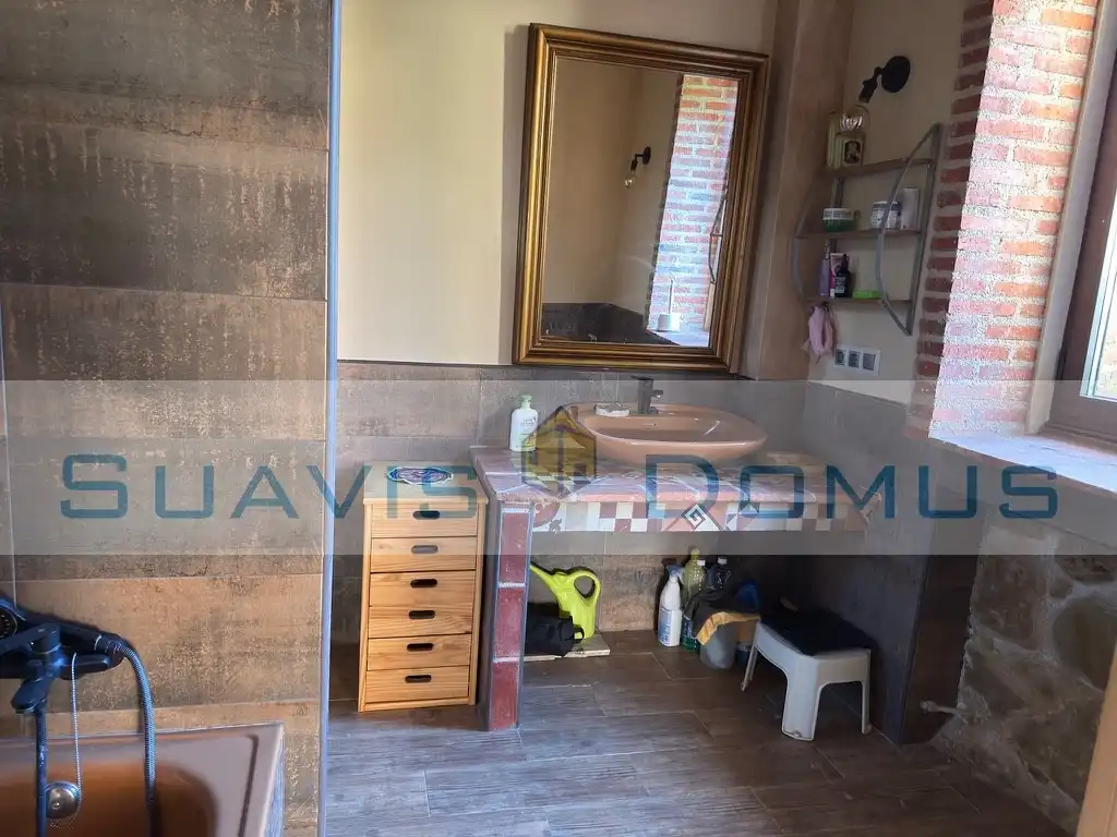 Bathroom of Houses for sale in Venialbo  with Private garden